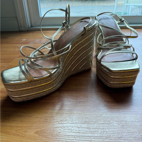 ASOS DESIGN Thalia strappy tie leg wedges in gold size 9 - Picture 4 of 16